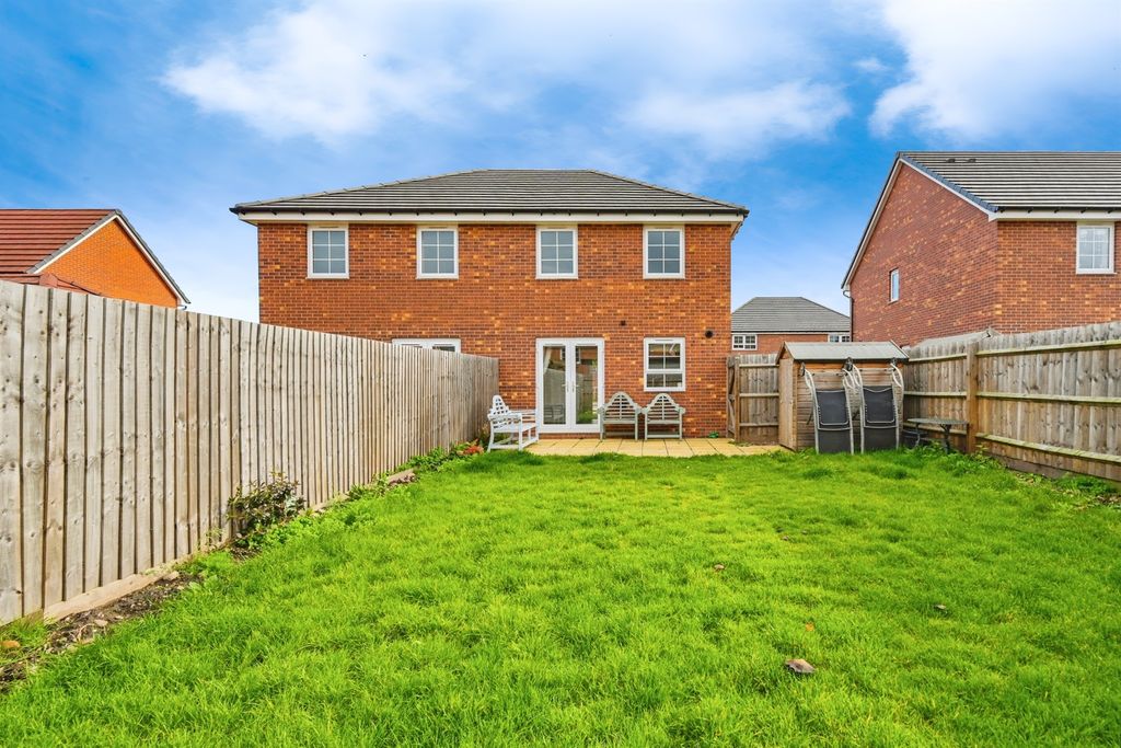 Property photo 2 of 17