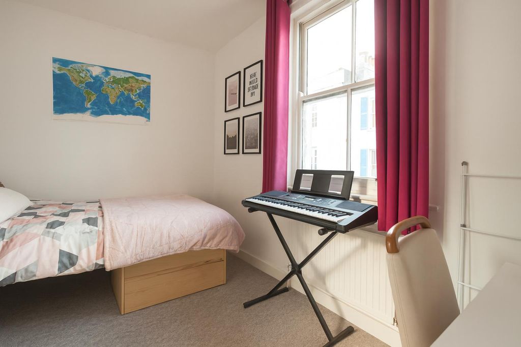 Property photo 3 of 8 3.Png