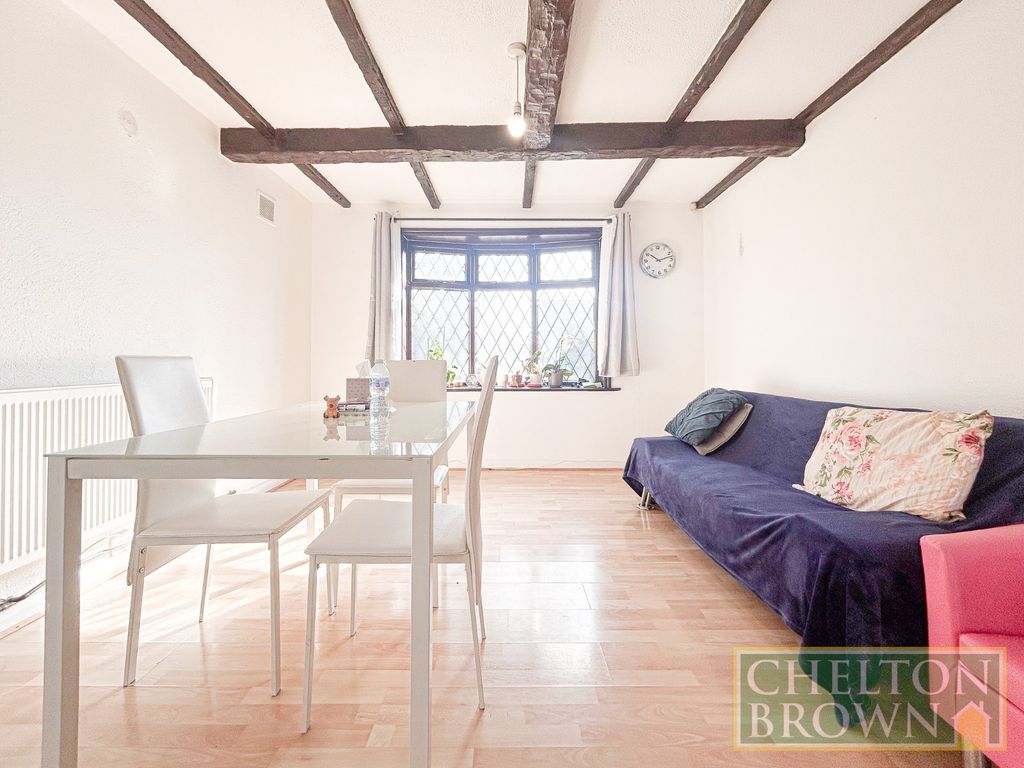 Property photo 3 of 27 Lounge/Diner