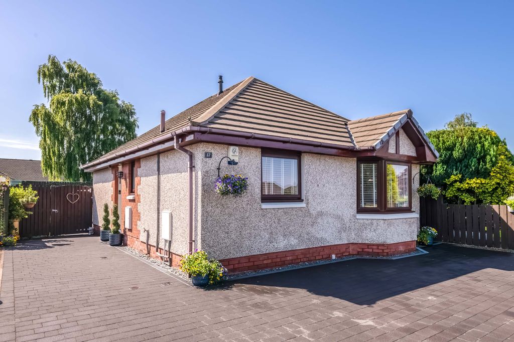 Property photo 1 of 26