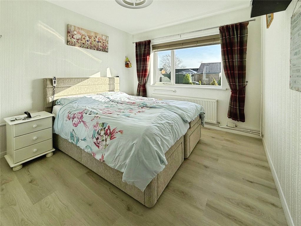 Property photo 2 of 16 Bedroom 1