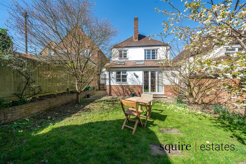 Property photo 3 of 20