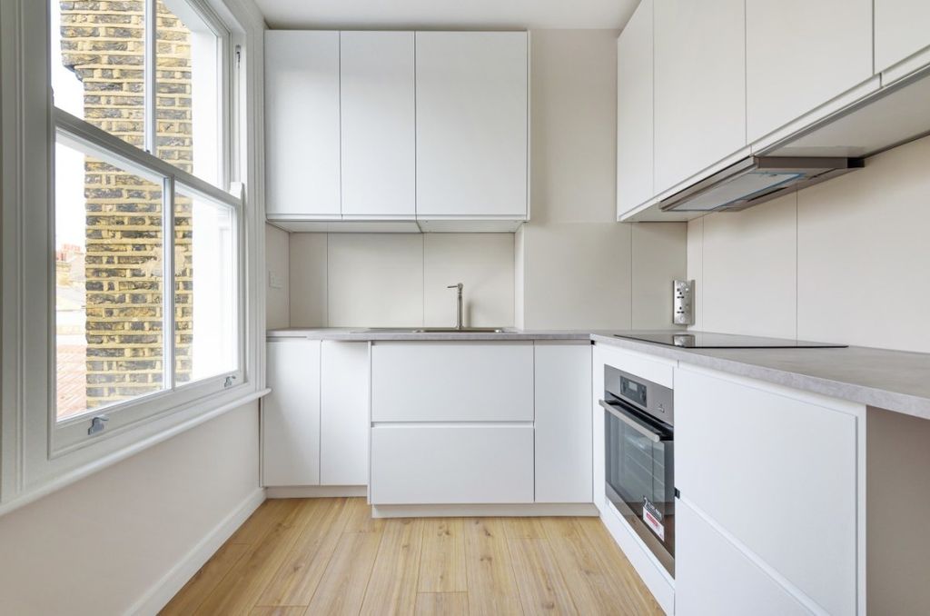 Property photo 2 of 9 793104 (4)