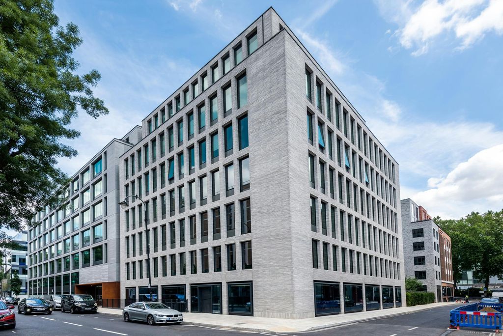 Property photo 2 of 12 Dsc_9741_Smalll.Jpg