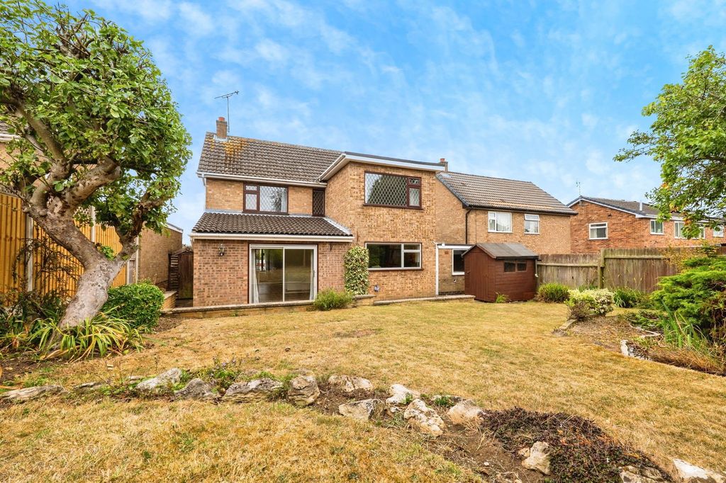 Property photo 2 of 24
