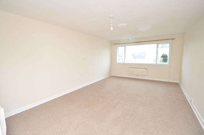 Property photo 2 of 8 Photo 7