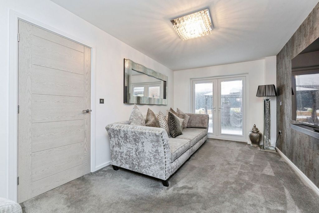 Property photo 1 of 26