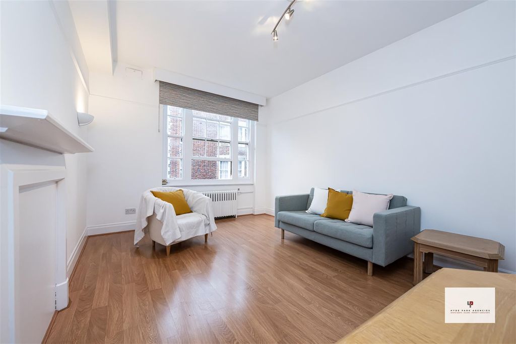 Property photo 1 of 10 Princess Court 33-001 Hr - Hpa.Jpg