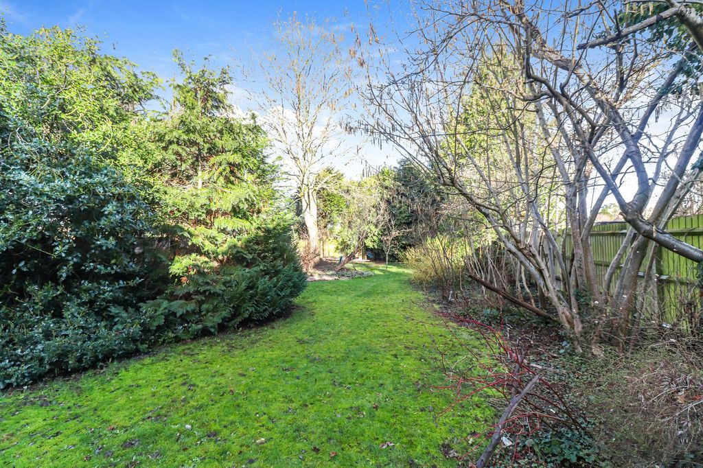 Property photo 2 of 23