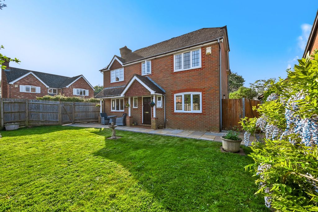 Property photo 1 of 27