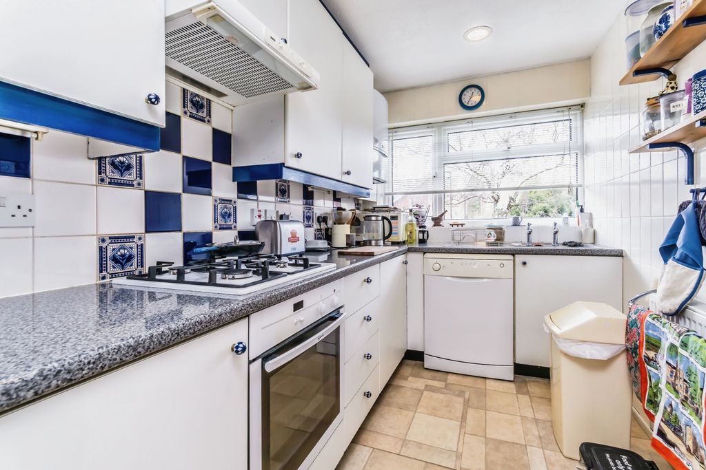 Property photo 2 of 17 Photography