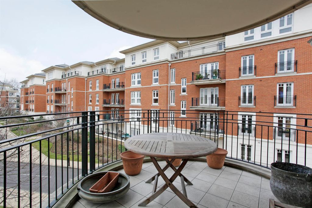 Property photo 1 of 6 Balcony View