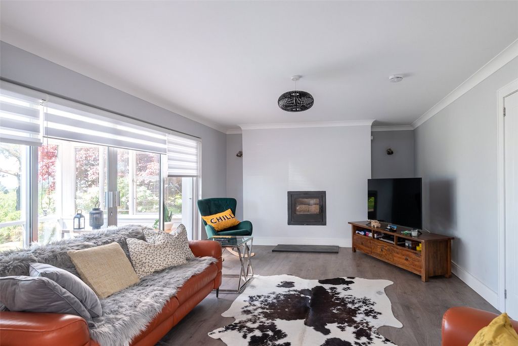 Property photo 3 of 46 Picture No. 13