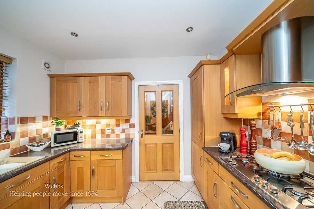 Property photo 3 of 27 Webbs-15.Jpg