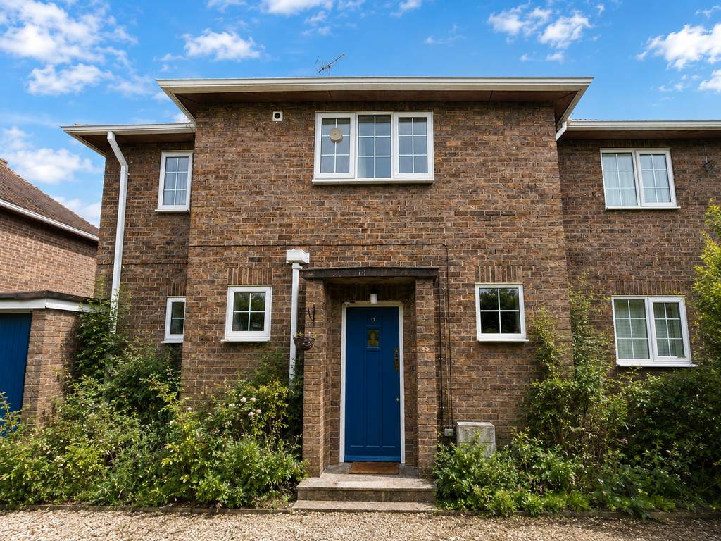 Property photo 1 of 2 Front