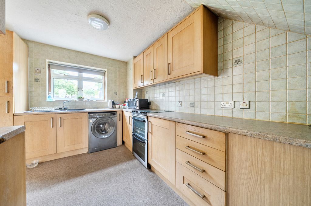 Property photo 3 of 20 1468234-16-6A1970...