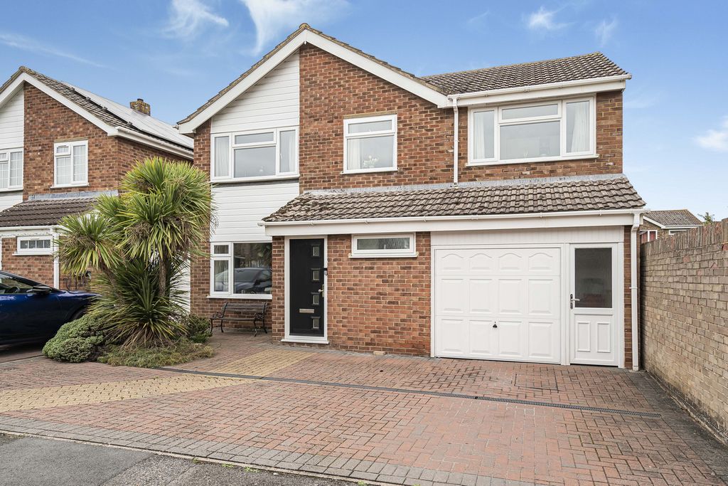 Property photo 1 of 21