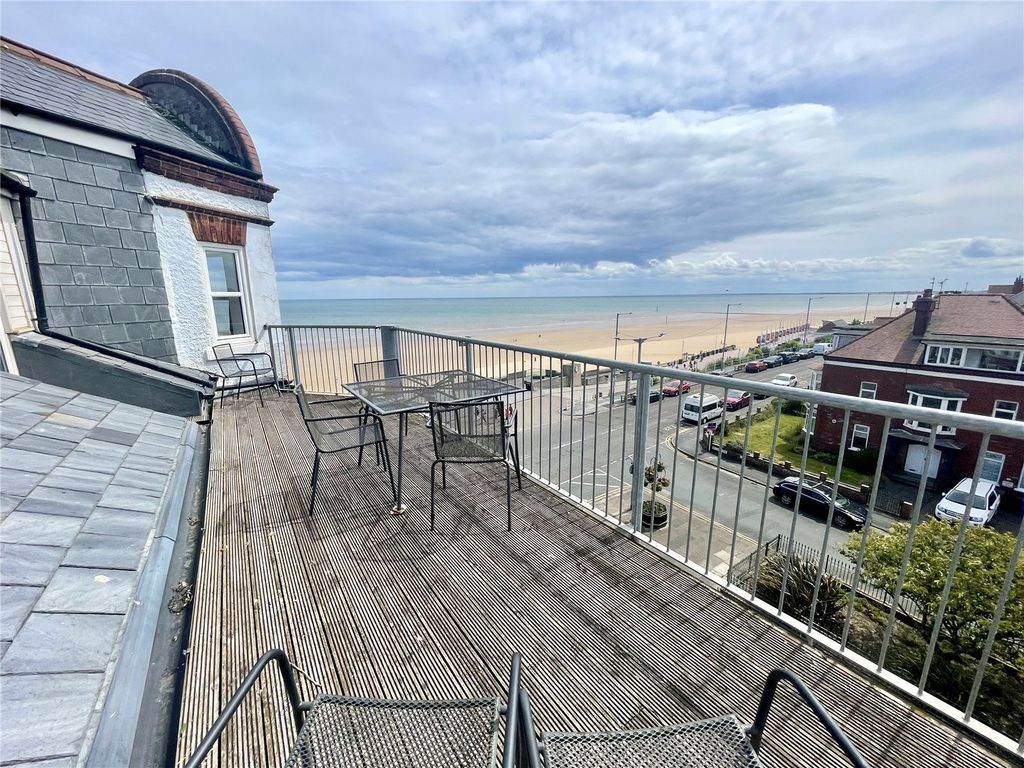 Additional image 9 of 2 bed flat for saleSouth Marine Drive, Bridlington, East Yorkshire YO15