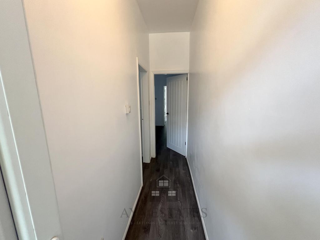Property photo 3 of 23 Hallway
