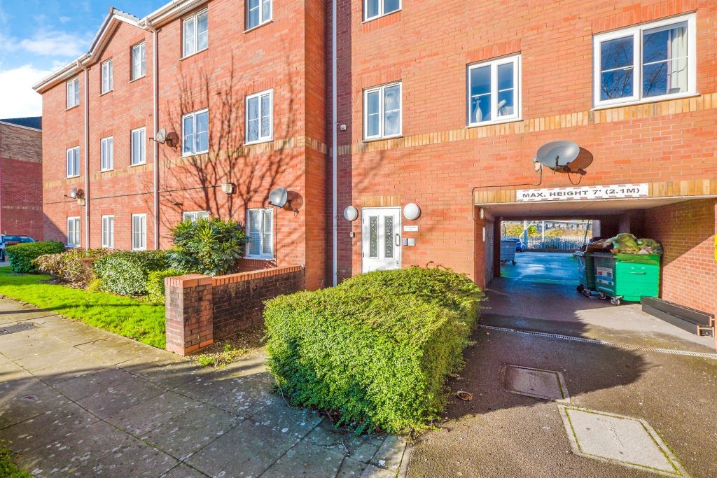 Property photo 1 of 15