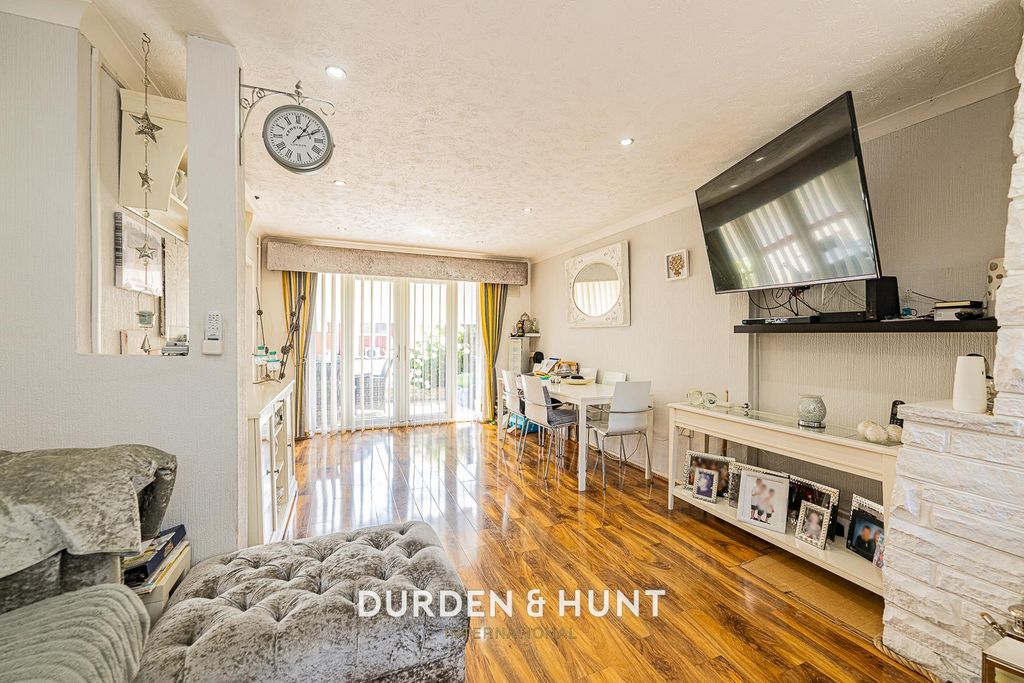 Property photo 3 of 20 Colne-15.Jpg
