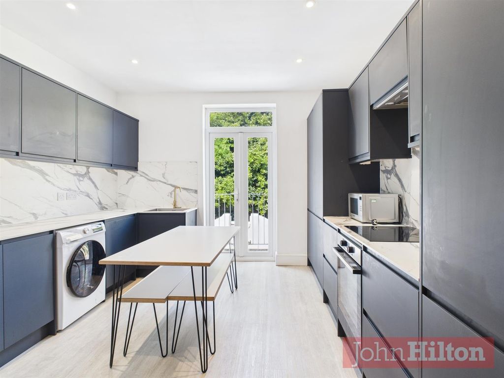 Property photo 2 of 17 Cam02534G0-Pr0557-Still002.Jpg