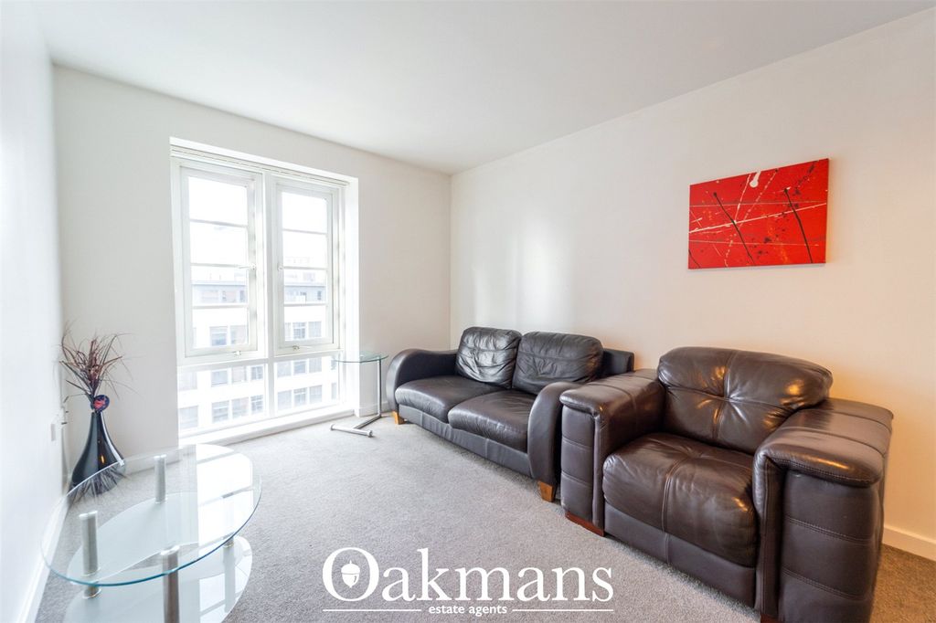 Property photo 2 of 15 Picture No. 14