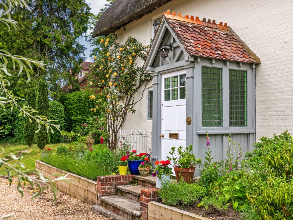 Property photo 2 of 33