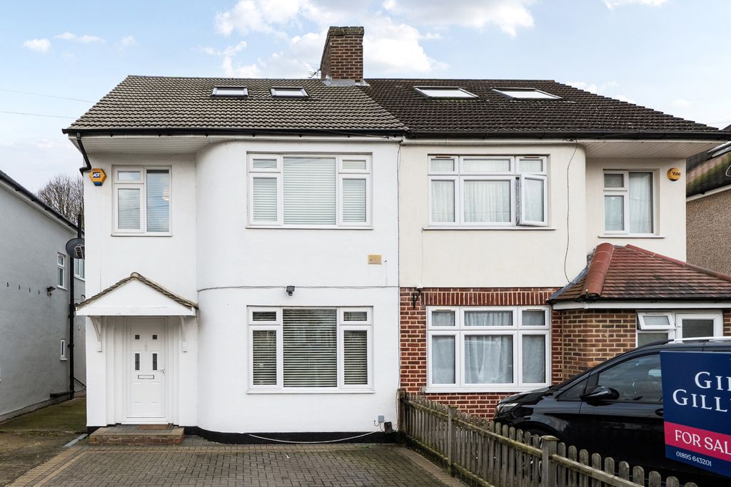 Property photo 1 of 20 1407808-1-698A2d4...