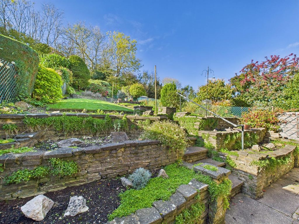 Property photo 3 of 23 Cam02885G0-Pr0500-Still020.Jpg