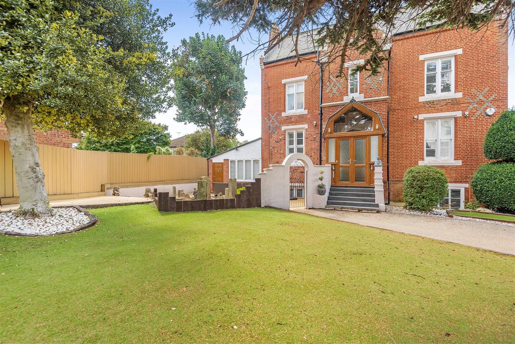 Property photo 1 of 20 External 3.Jpg