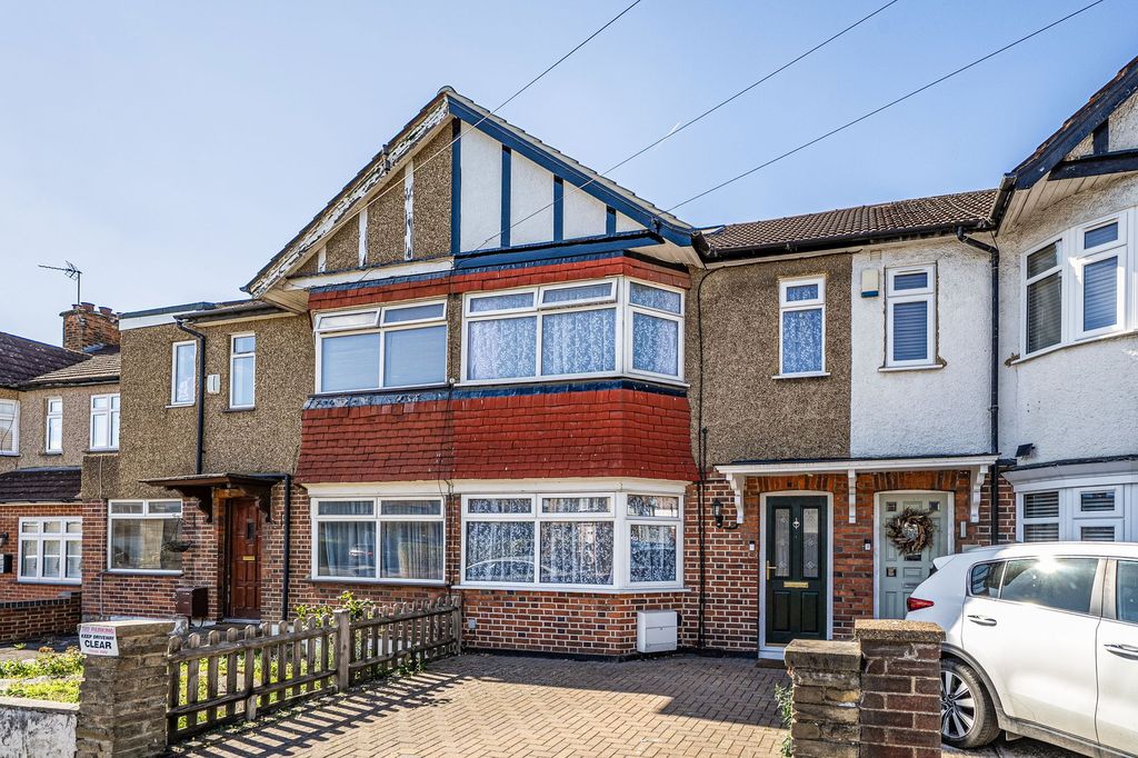 Property photo 1 of 18