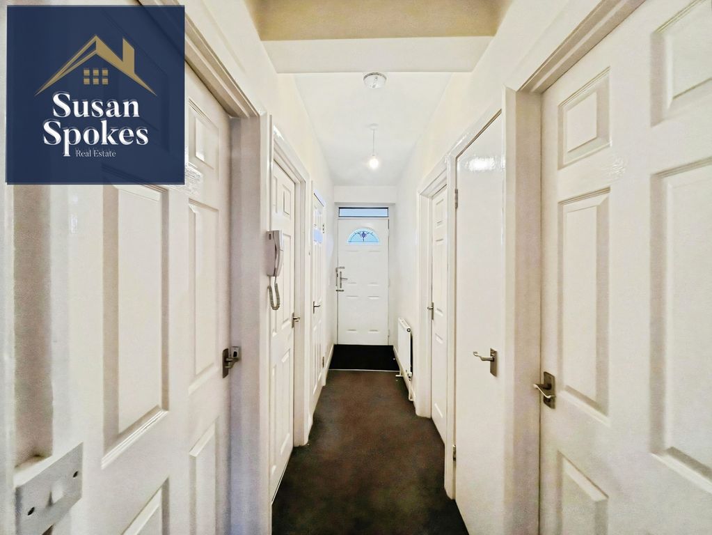 Property photo 2 of 9 Pbox-Img.Jpg