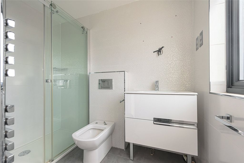 Property photo 2 of 5 Picture No. 02