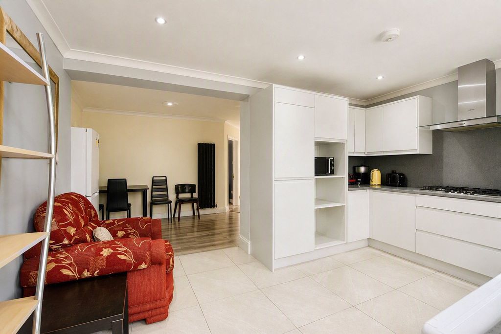 Property photo 2 of 10 Picture No. 20