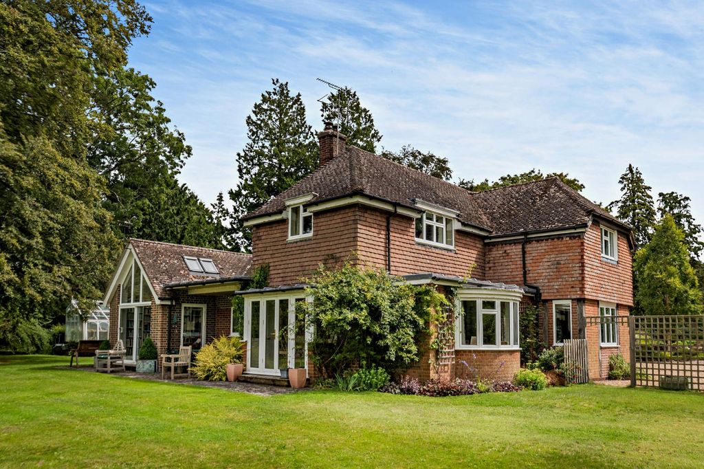 Property photo 3 of 18 Hatch House