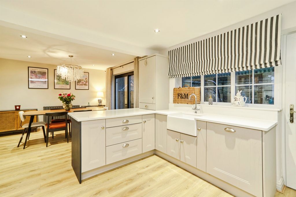 Property photo 3 of 23