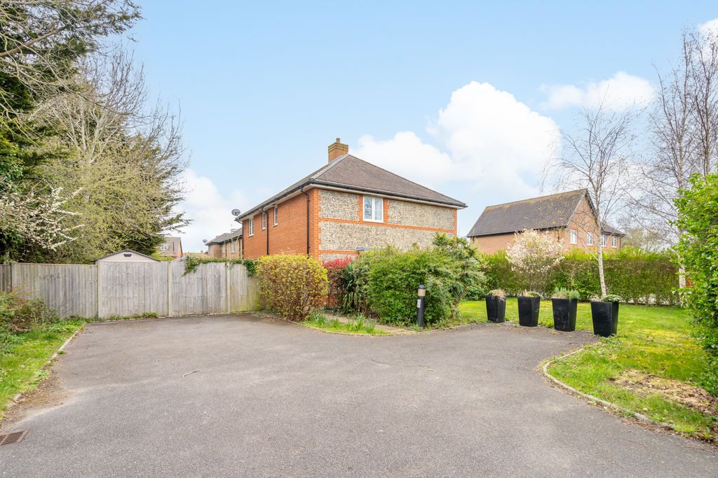 Property photo 1 of 18 Photo 41