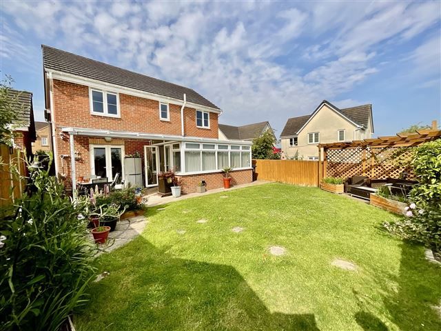 Property photo 1 of 21 Rear Garden