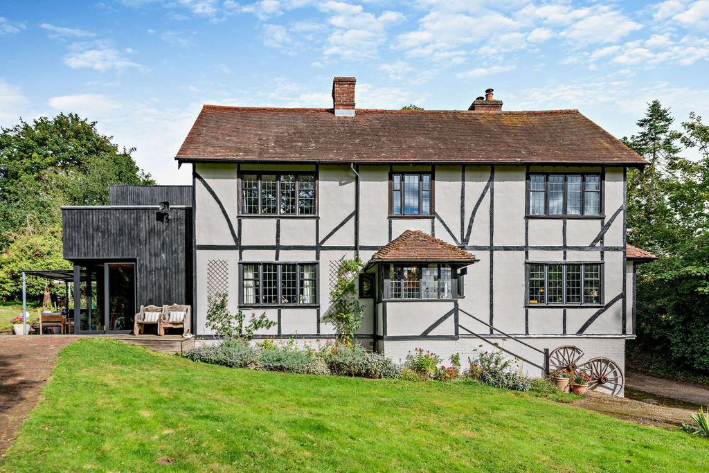 Property photo 1 of 24 Front Elavation