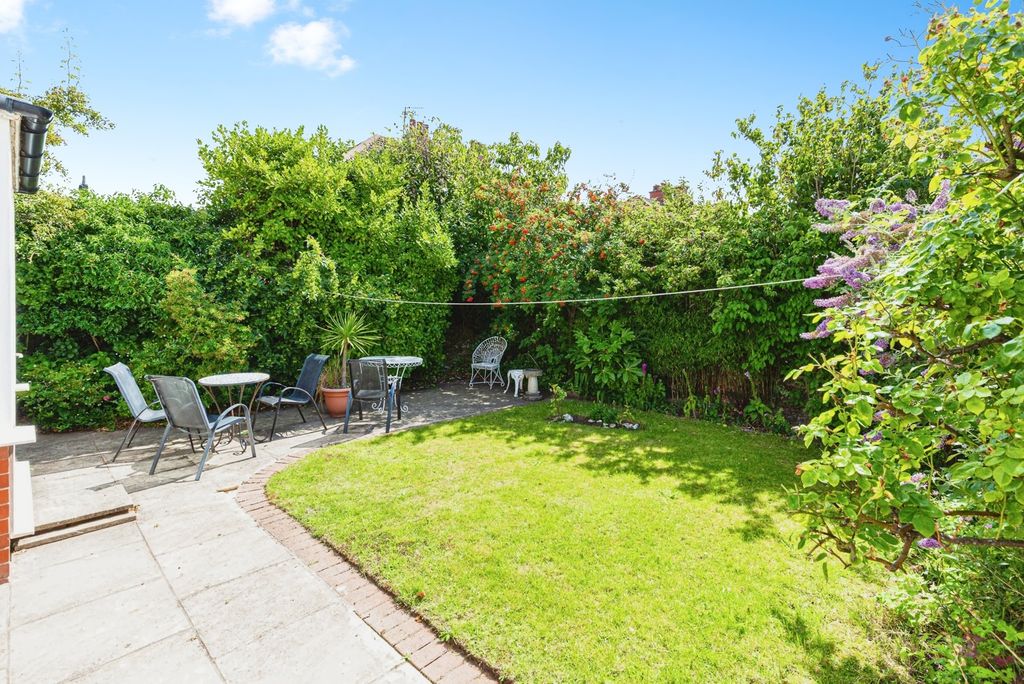 Property photo 3 of 26 Photo