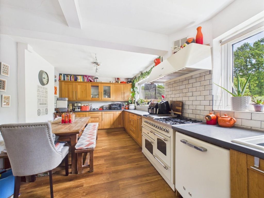 Property photo 3 of 13 Dining Kitchen