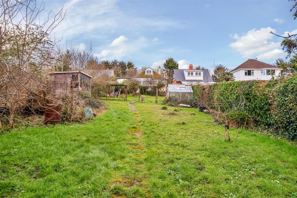 Property photo 2 of 19