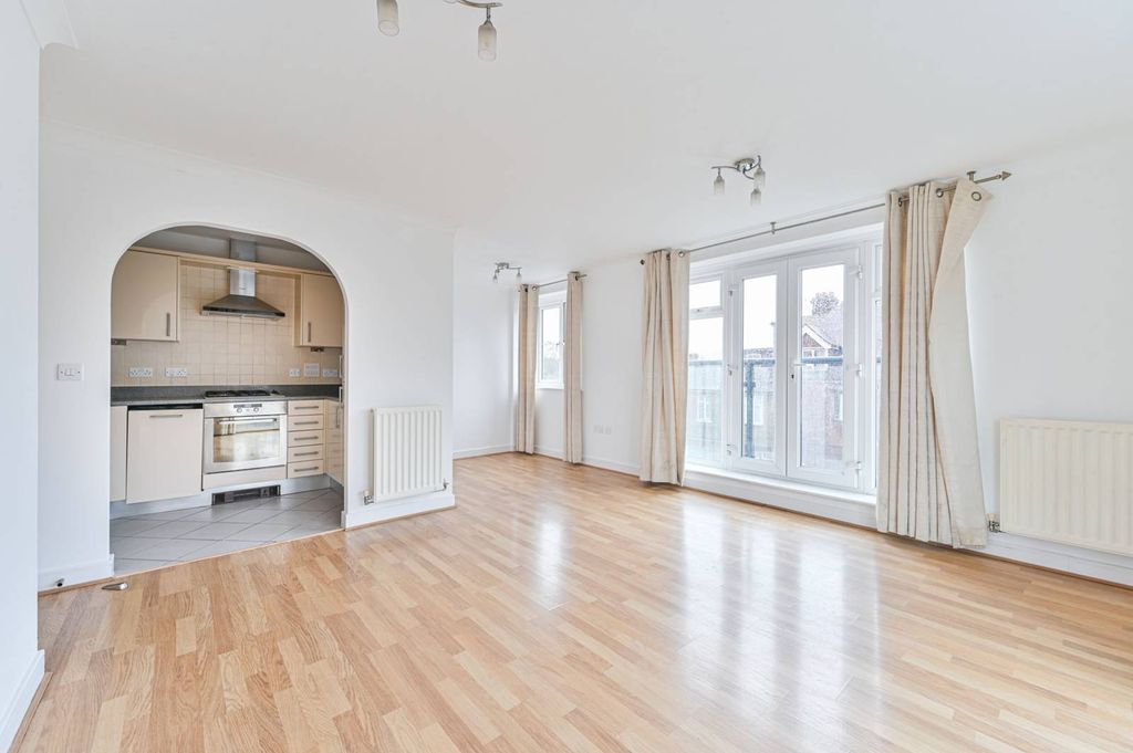 Property photo 1 of 9