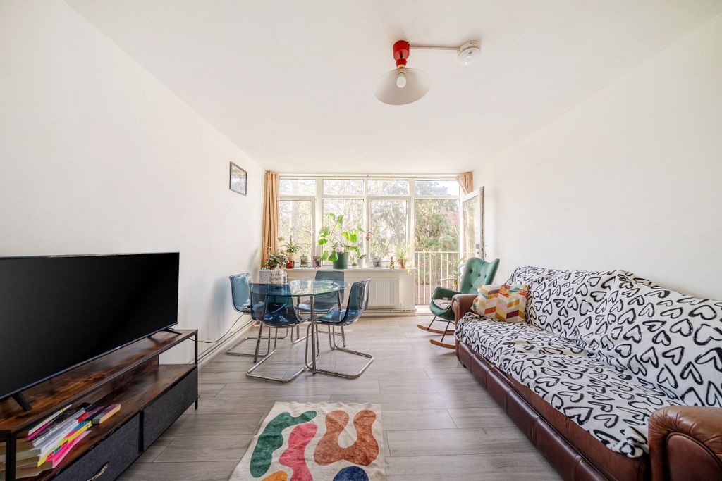 Property photo 2 of 7