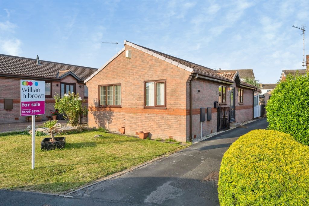 Property photo 1 of 24