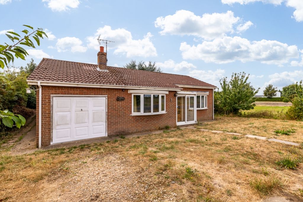 Property photo 1 of 21 Field View (Fosdyke)-8