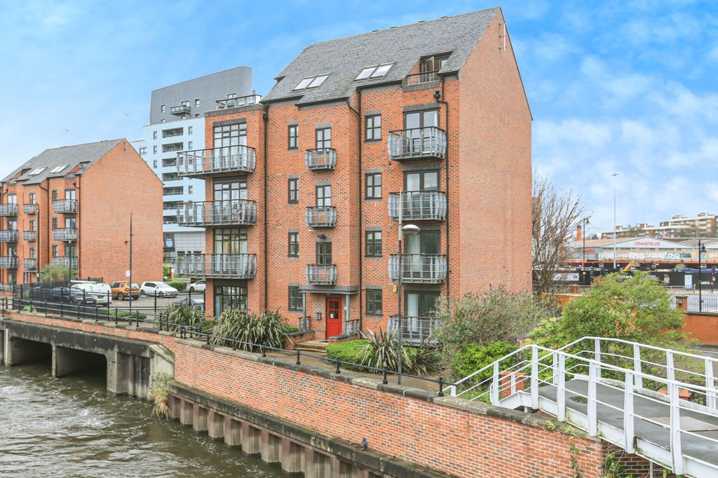 Property photo 1 of 12 Photography