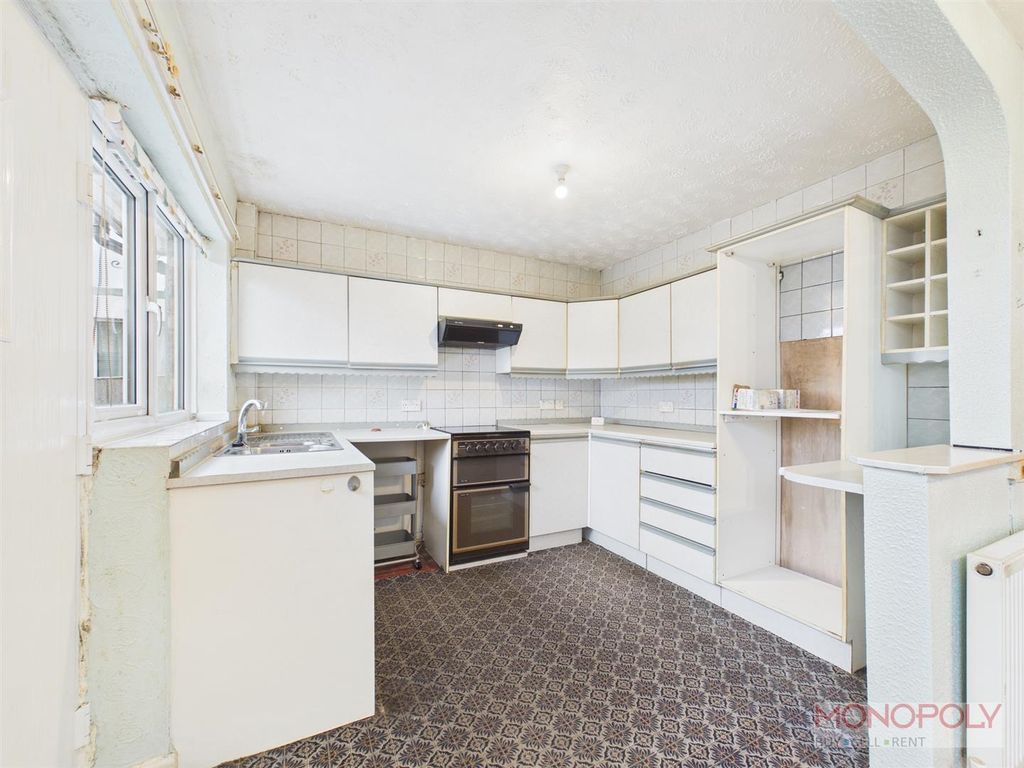 Property photo 3 of 16 Cam04439G0-Pr0222-Still002.Jpg