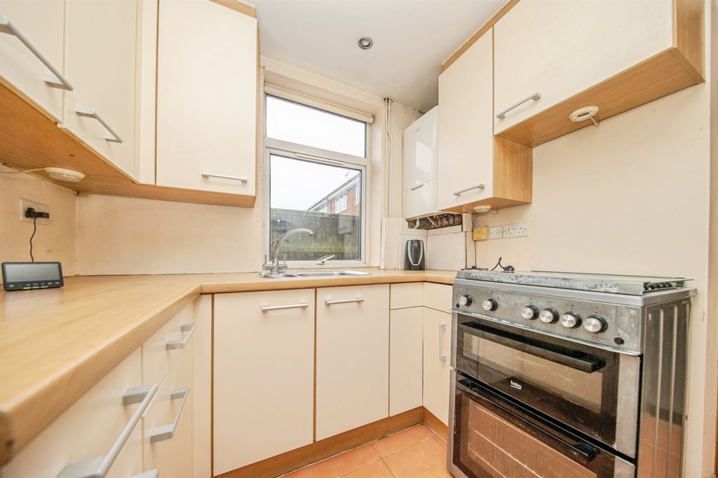 Property photo 3 of 17